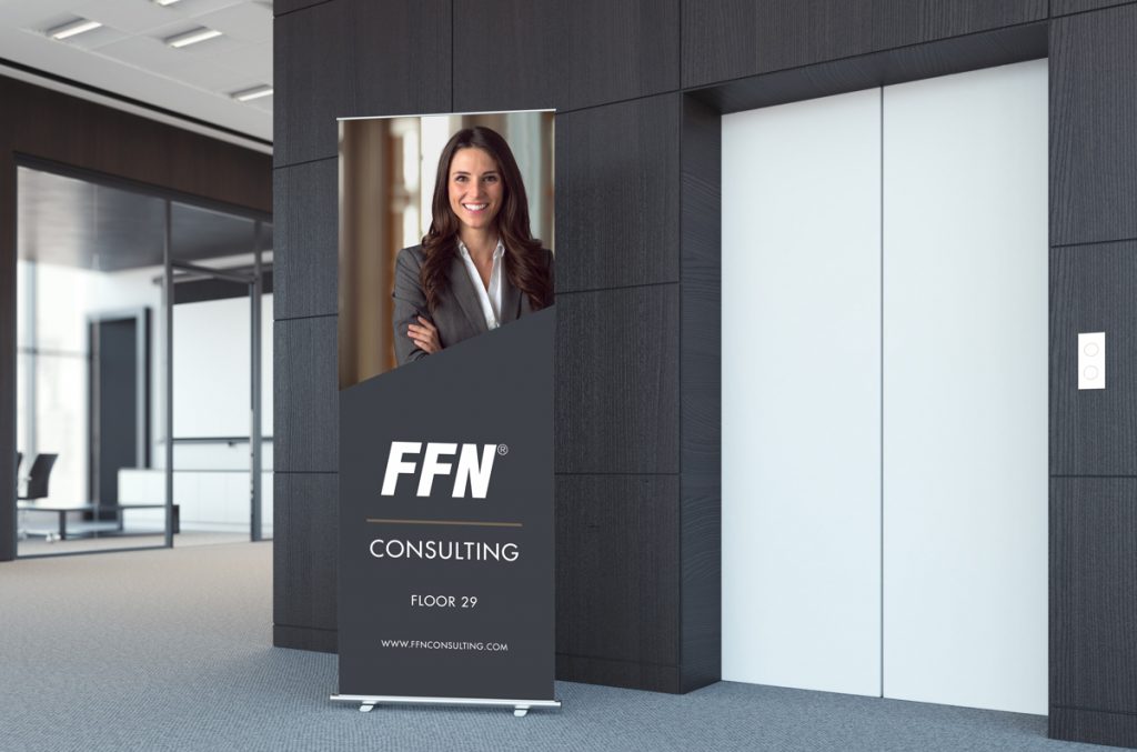 roll-up-banner-with-stand-by-elevator